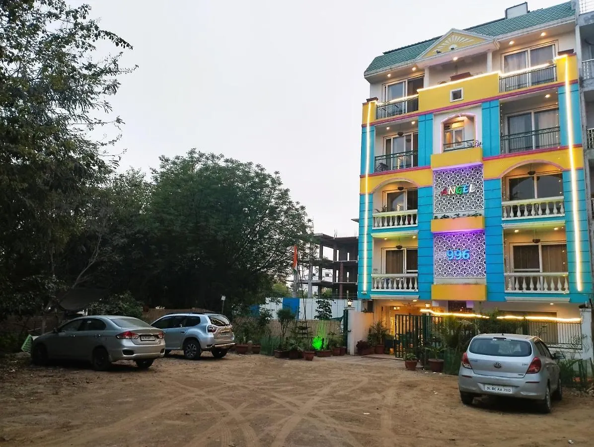 The Angel Hotel & Suites Near Medanta Gurgaon 3*,