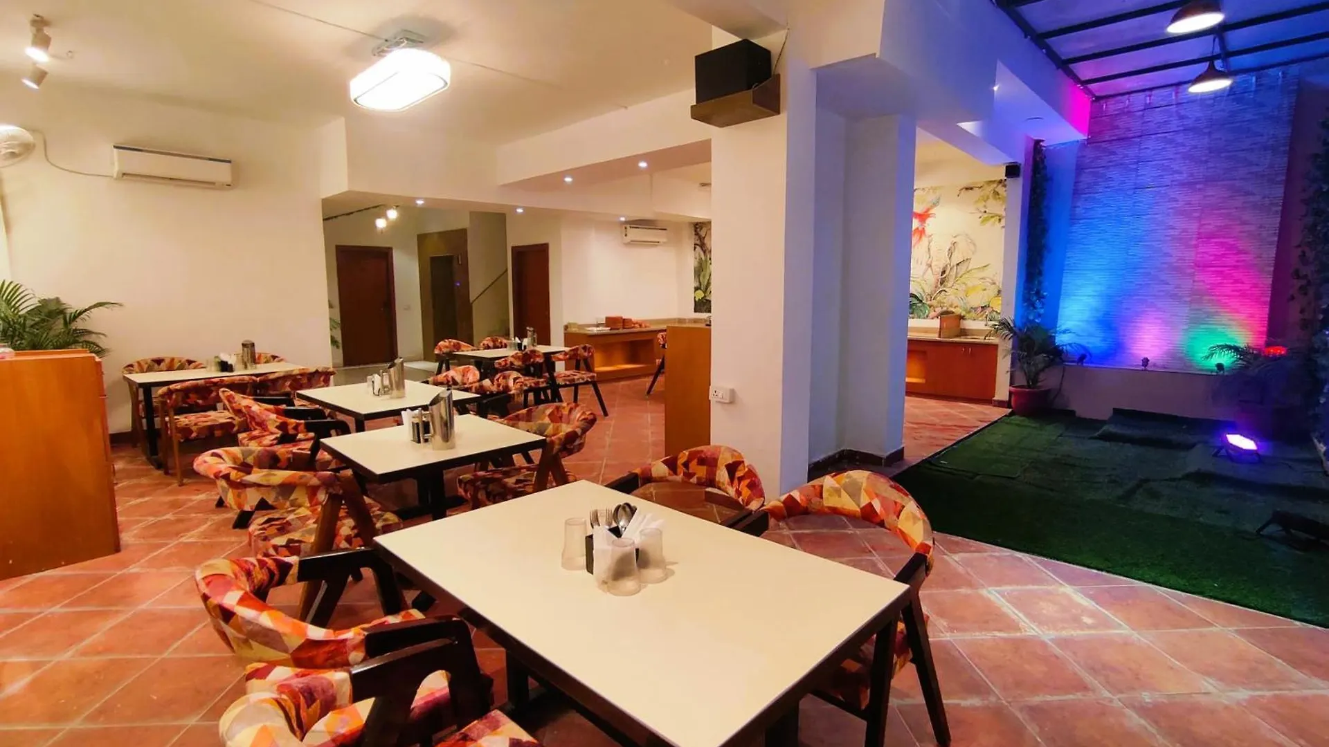 The Angel Hotel & Suites Near Medanta Gurgaon 3*,  Indien