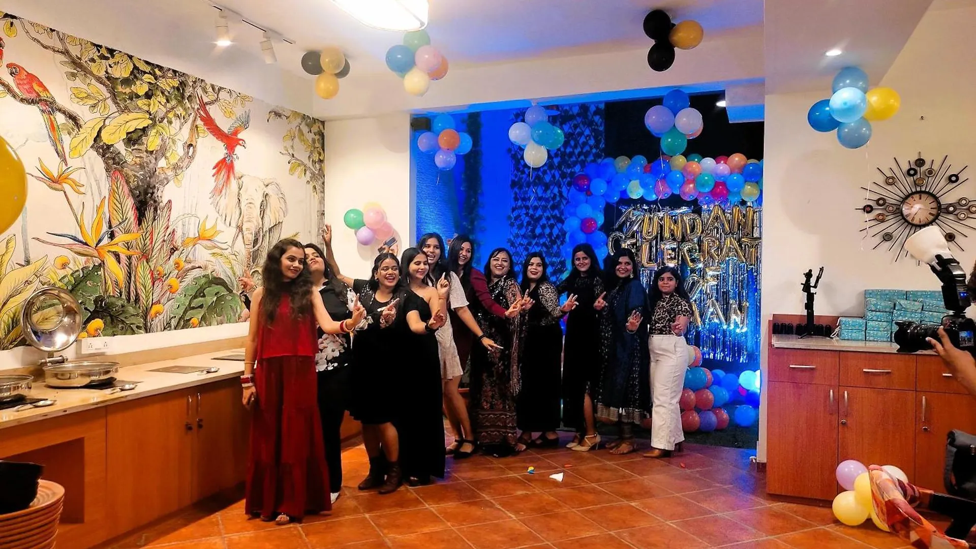 ***  The Angel Hotel & Suites Near Medanta Gurgaon Indien