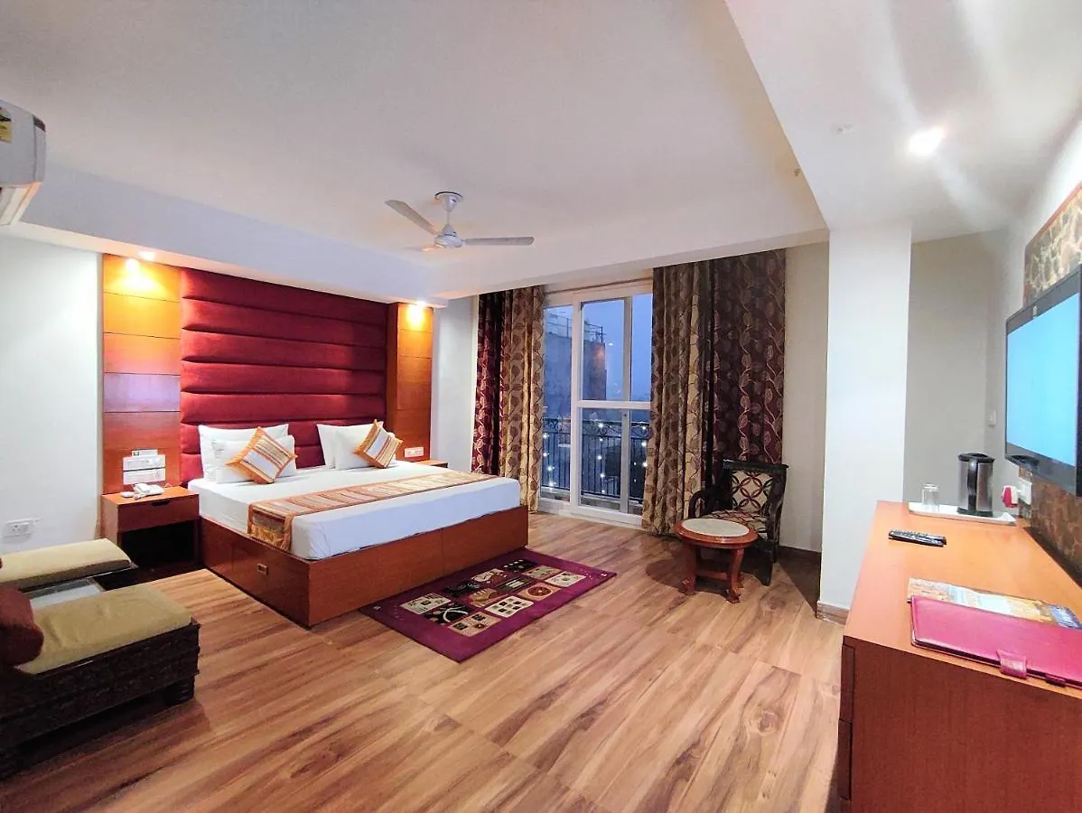 The Angel Hotel & Suites Near Medanta Gurgáon 3*,